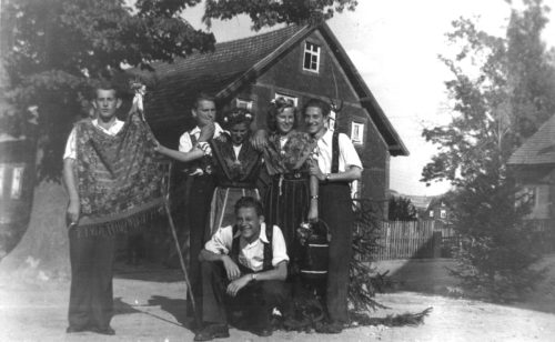 Kirchweih-Pärchen