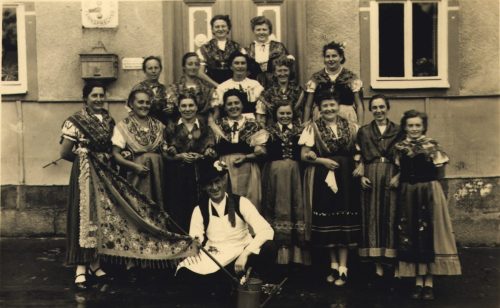 blinde Kirchweih ca. 1955 Frauen